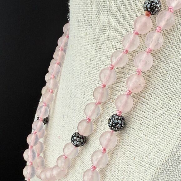 Faceted Rose Quartz Beaded Natural Stone Necklace 19" Soft Pink Black Elegant - Picture 6 of 10